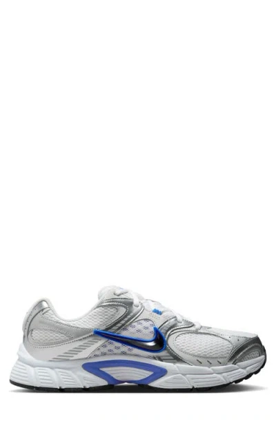 Nike V5 Rnr Sneakers In Multi