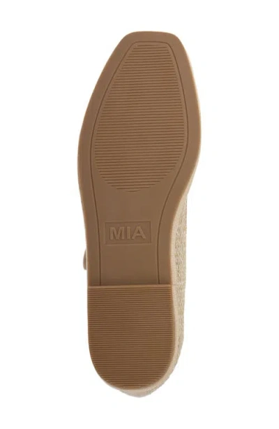 Mia Monroe Flat In Brown