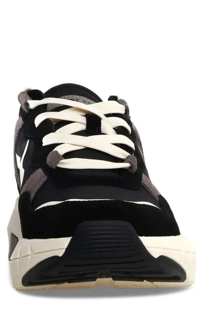 W6yz Next-m Sneaker In Black