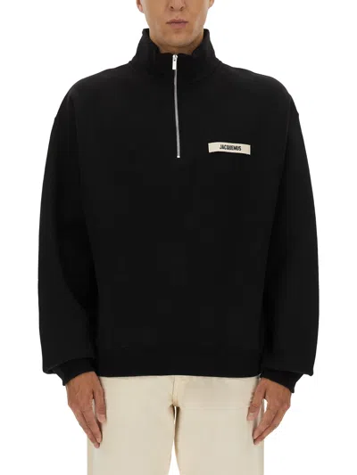 Jacquemus High Neck Zip Sweatshirt With Logo Detail And Gathered Cuffs In Black
