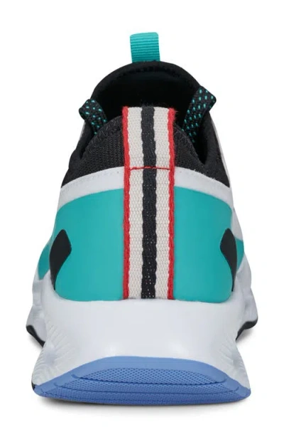 Hunter Ginny Sneaker In White