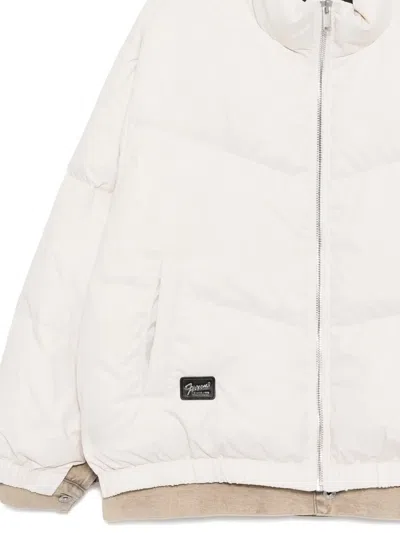 层次感羽绒夹克