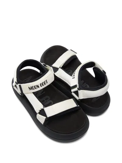 LOGO袢带厚底凉鞋