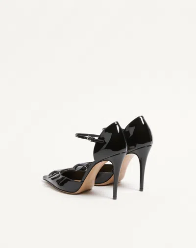 Valentino Signature Patent Leather Pump In Black