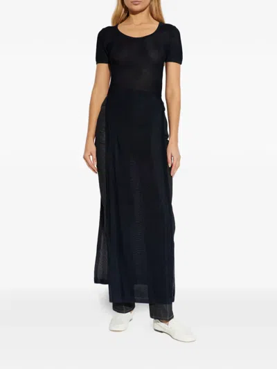 Lemaire Side-slit T-shirt In Black