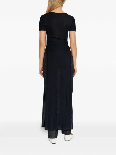 Lemaire Side-slit T-shirt In Black
