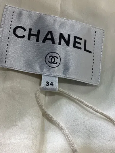 Pre-owned Chanel Zip-up Evening Jacket In White