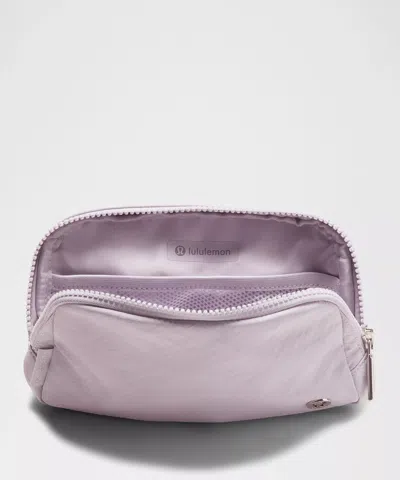 Lululemon Everywhere Belt Bag 1l