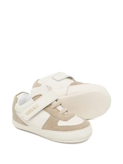 Versace Hook Loop Baby Trainers In Neutral