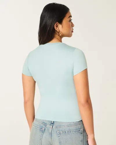 Hollister Seamless Fabric Crew Baby Tee In Green