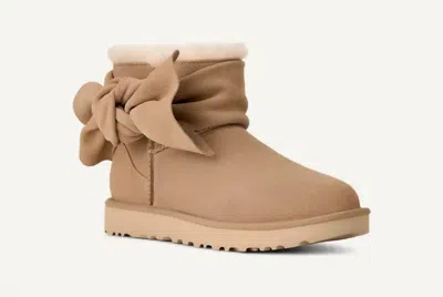 Ugg Classic Mini Bow Boots In Nude