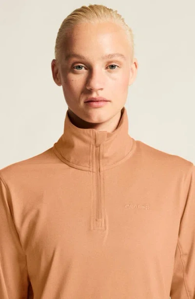Craft Flow Quarter Zip Pullover In Brown