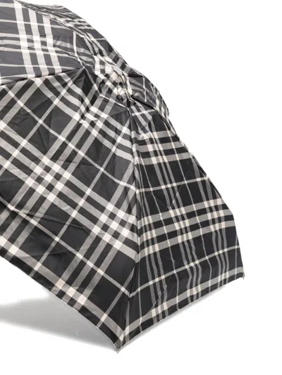 Burberry Heart Embellished Hair Clip In Gray