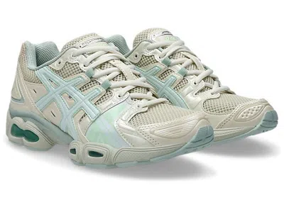 Asics Gelnimbus 9 Sneakers In Neutral