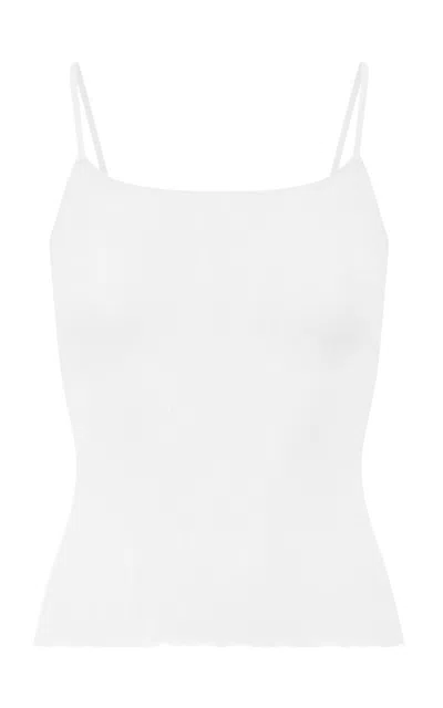 Negative Moda Operandi In White