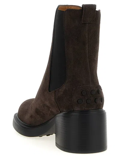 Tod's Gomma T60 73l Tronchetto Elast. Boots Brown In Brown