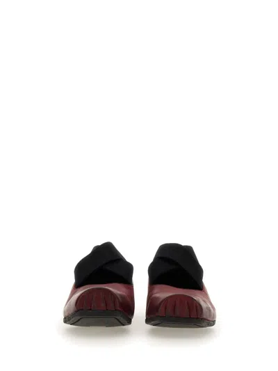 Uma Wang Deep Red Carbon Fiber Flats In Burgundy