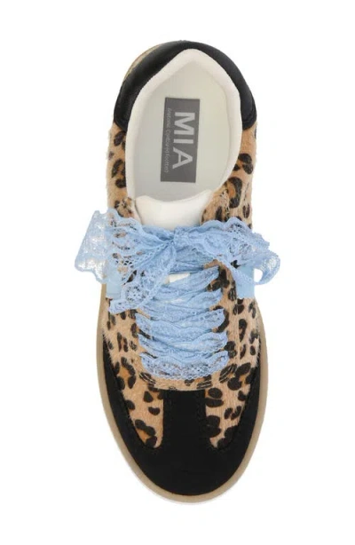 Mia Axel Sneaker In Multi