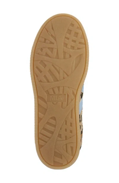 Mia Axel Sneaker In Multi
