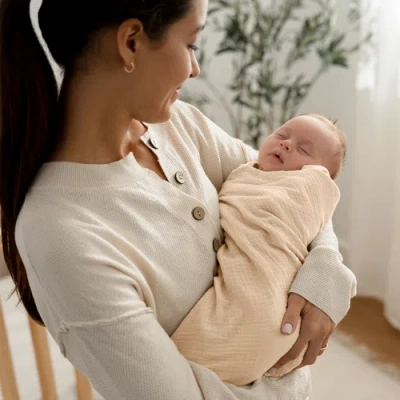 Comfy Cubs Muslin Swaddle Blankets Pack Of 3 In Neutral