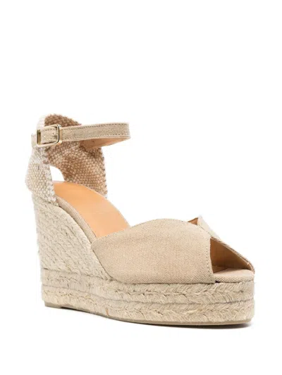 Castaã±er Bianca Raffia Wedge Espadrilles In Neutral