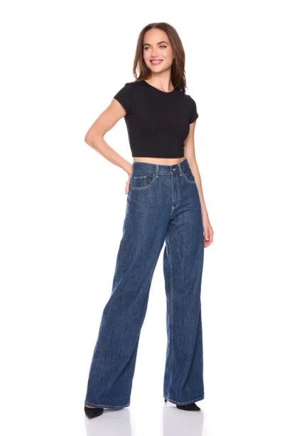 Susana Monaco Basic Cropped Crew Short Sleeve Tee In Black In Brown