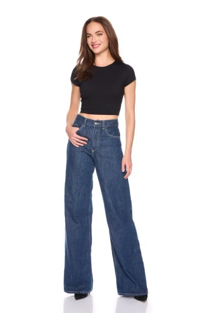 Susana Monaco Basic Cropped Crew Short Sleeve Tee In Black In Brown