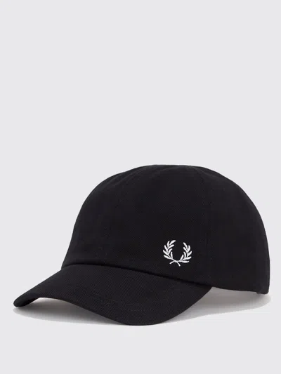 Fred Perry Logo Embroidered Baseball Cap In Black