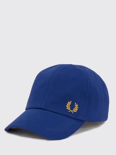 Fred Perry Logo Embroidered Baseball Cap In Blue