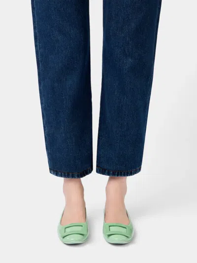 Roger Vivier Round Toe Gommettine Buckle Bow Ballerinas In Green