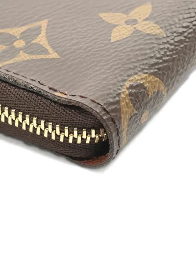 Pre-owned Louis Vuitton Monogram-pattern Purse In Brown