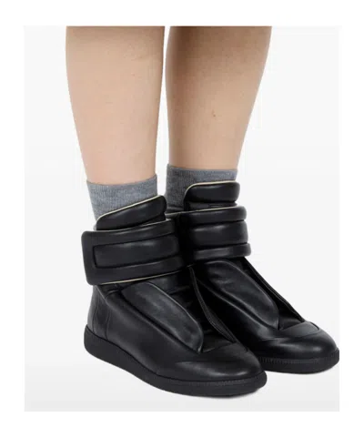 Maison Margiela Future Low Sneakers Ankle Length Rubber Sole In Black