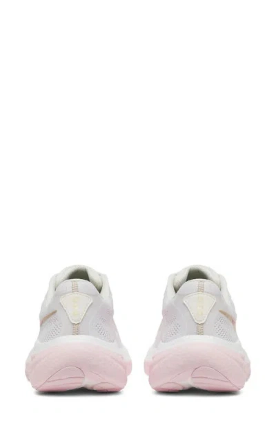 Saucony Ride 19 Sneaker In Multi