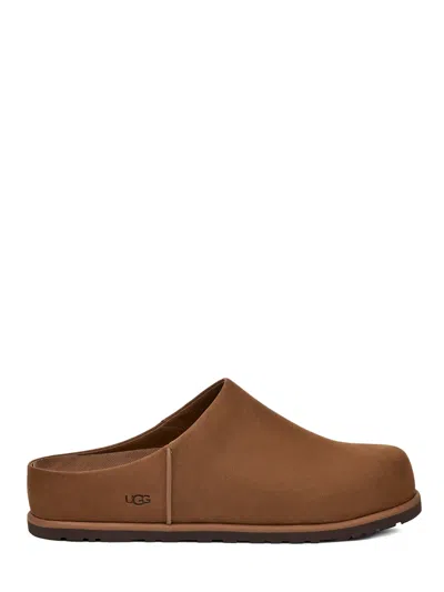 Ugg Otzo Clogs In Brown