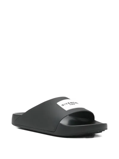 Givenchy Black Sandals With Wide Band And Contrasting Logo Patch In Rubber Man
