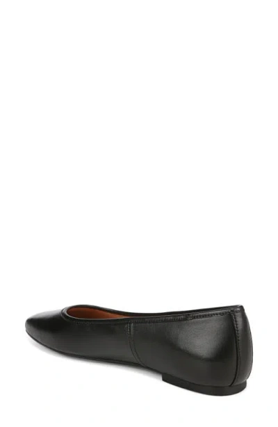 Vionic Orinda Square Toe Flat In Black