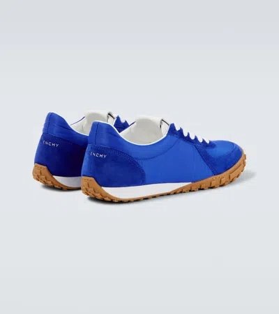 Givenchy Low Top Sneakers Round Toe Rubber Sole In Blue