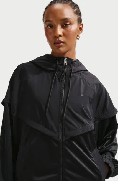 Nike Oversize Windrunner Jacket In Black