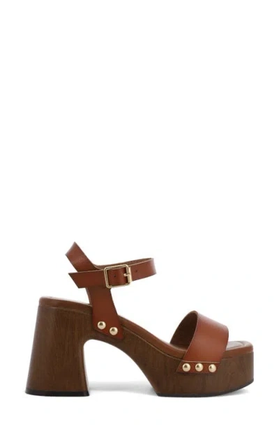 Mia Electrah Platform Sandal In Brown
