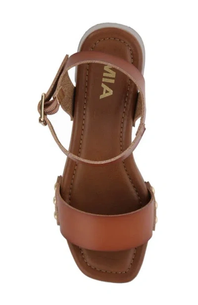 Mia Electrah Platform Sandal In Brown