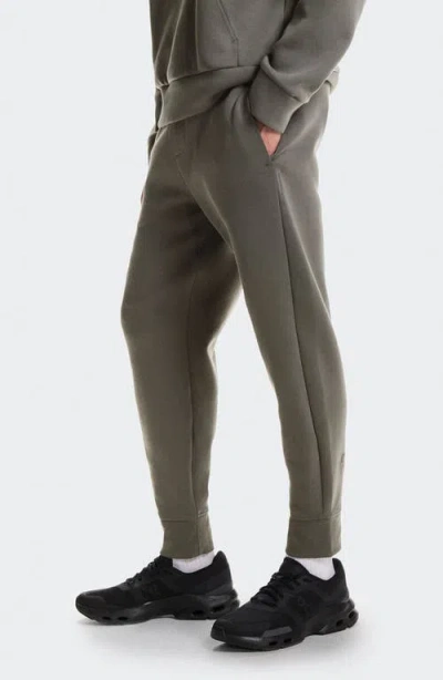 On Focus Tech Joggers O In Green