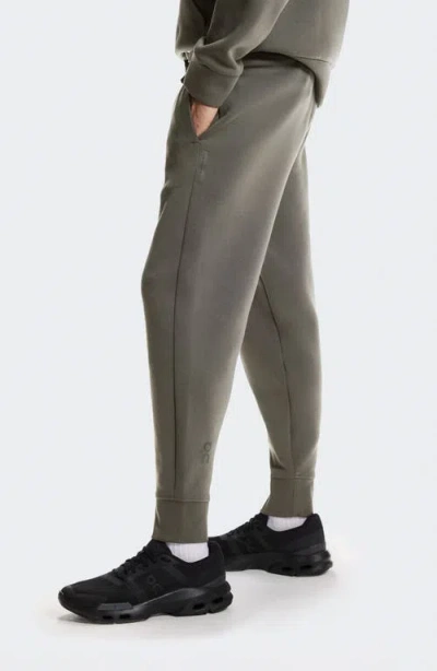 On Focus Tech Joggers O In Green