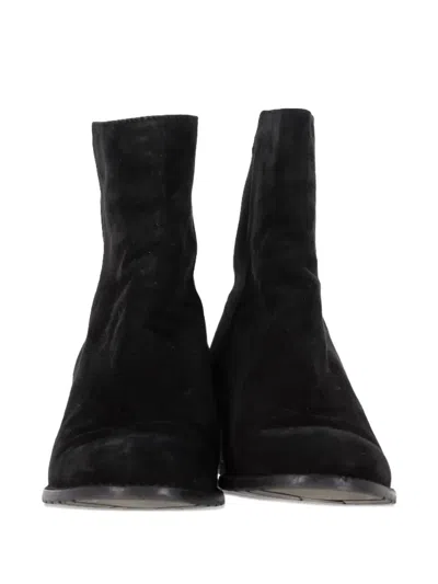 Pre-owned Stuart Weitzman Round-toe Ankle Boots In Black