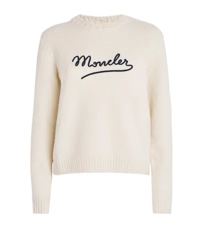 Moncler Embroidered Logo Crop Crewneck Sweater In Neutral