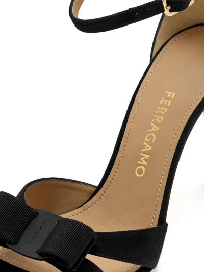 Ferragamo Roxy 90 Vara Bow Suede Sandals In Black