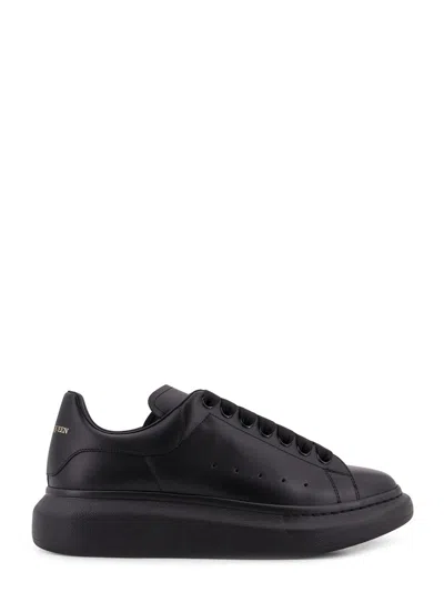 Alexander Mcqueen Men Black Oversize Sneakers With Logo Lettering On The Heel In Leather Man