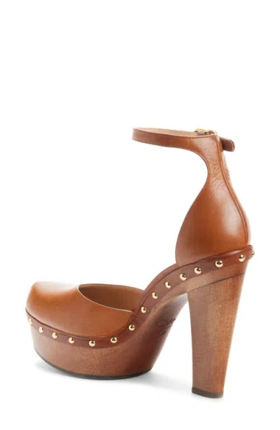 Chloé Lola Studded Leather Platform Sandals In Brown