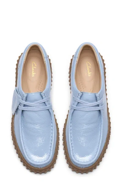 Clarksr Clarks(r) Torhill Bee Chukka Sneaker In Blue