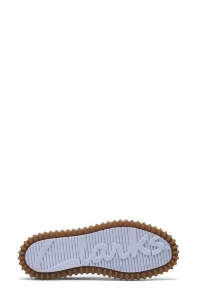 Clarksr Clarks(r) Torhill Bee Chukka Sneaker In Blue