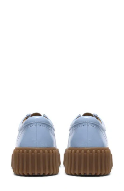 Clarksr Clarks(r) Torhill Bee Chukka Sneaker In Blue
